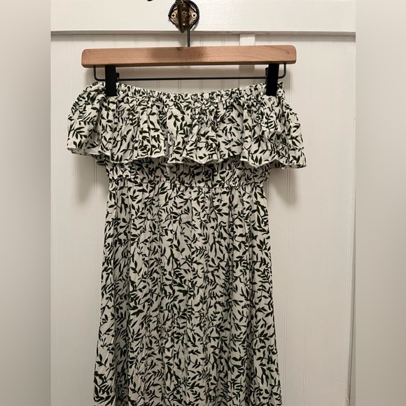 Strapless Floral Maxi Dress with slit - Picture 5 of 7